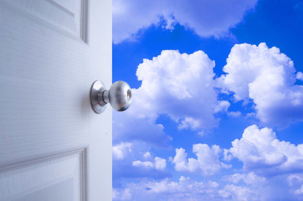 Ba3Rba's tweet photo. Embracing cloud culture: Why the financial sector must migrate? #Brexit #Cloud https://t.co/mMEGZkloTu https://t.co/Kj0NbTQCyX