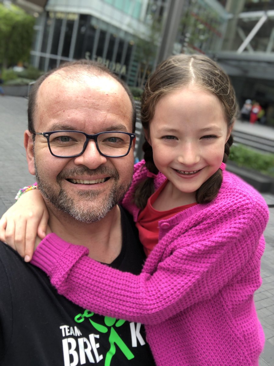 CoachLuisRobert's tweet image. Maxi y yo. Ella es mi coach personal! #MindHacker #Coach