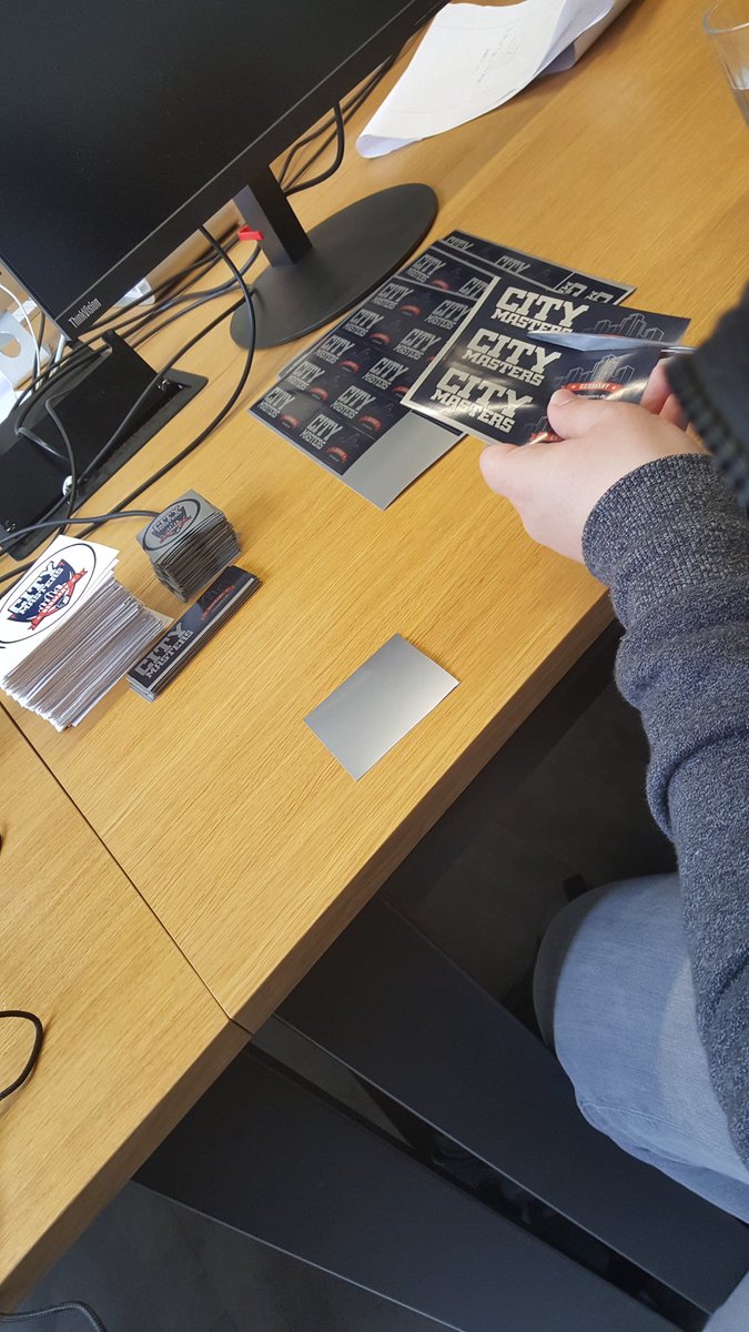 Vorbereitungen für die IFA laufen!
Kommt uns besuchen und spielt eine Runde Leauge of Legends :)

Noch 4 Tage! 🚀