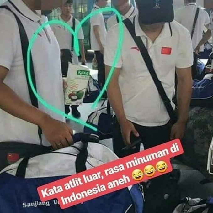 Foto Lucu yang Lagi Viral: Kata Atlit Luar, Minuman ...
