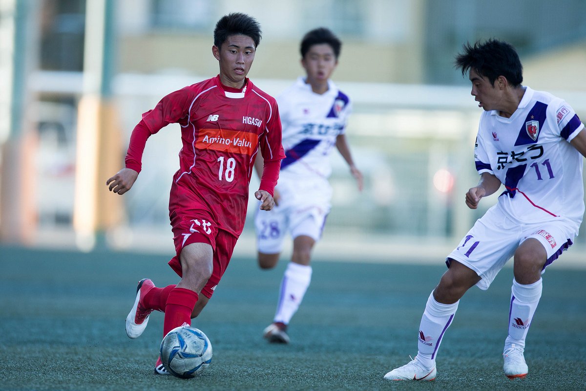 赤い彗星 東福岡高校サッカー Tren Twitter 写真館 高円宮杯プレミアリーグwest18 第10節 東福岡 京都サンガu 18 胸 アミノバリュー 大塚製薬 背中 Ana 全日空 のスポンサー入りユニフォームもこの試合から新しいユニフォームに切り替わった 続き