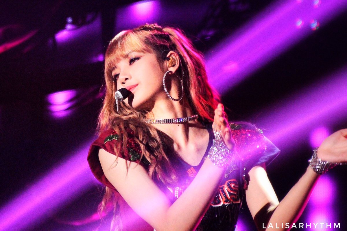 리영 06 リサ高画質 相変わらず細いし可愛い ホンマに痩せたよな Blackpink Lisa