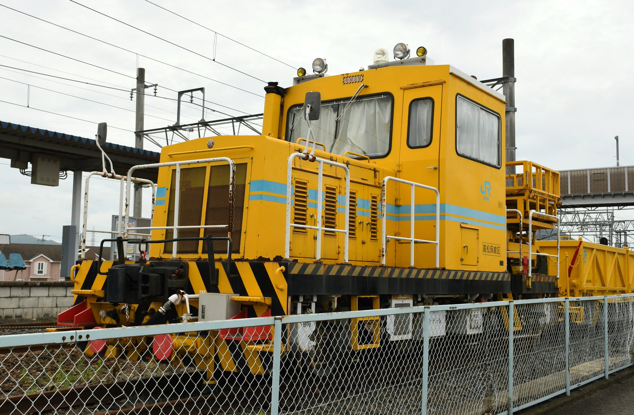 【パロマ】留置線　保線車両区と洗車台おまとめ 2205＞洗浄台（4両分・柵付き）｜ストラクチャーキット｜Nゲージ
