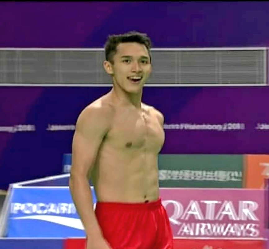 mrvvip's tweet photo. Jonatan Christie shirtless again on court! Duh.. tau aja yang kita mau. #sportwatch https://t.co/w0VP3VVsN5