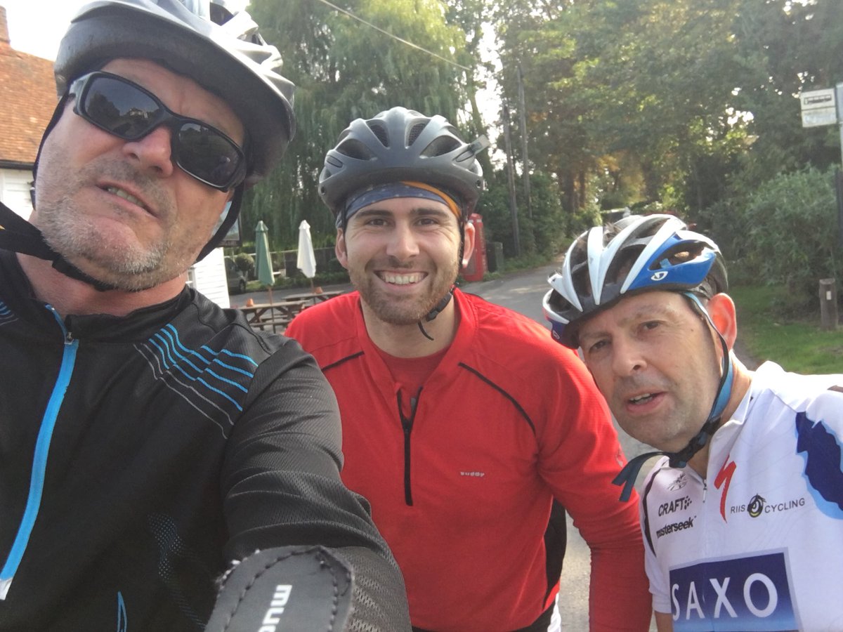 299Peter's tweet photo. East End, Pagleaham . Morning spin with the boys..@veloss3 https://t.co/9W3eTKyUSl