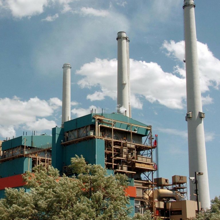 BitcoinNews's tweet photo. Bitcoin Mining is Big Business in Montana: US Senator Works to Protect Industry https://t.co/Z41H7wMrAE https://t.co/KMPGbu84DX