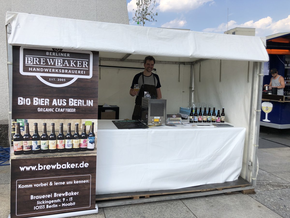 Ein anstrengendes Wochenende mit 2 Events liegt hinter uns. Erst der Sommer Food Markt am Kulturforum, dann die Terra Naturkost Hausmesse. Vielen Dank an alle interessierten Besucher und Organisatoren! Cheers 🍻 #organicbeer #biobier #craftbier #craftbeer #brewbaker