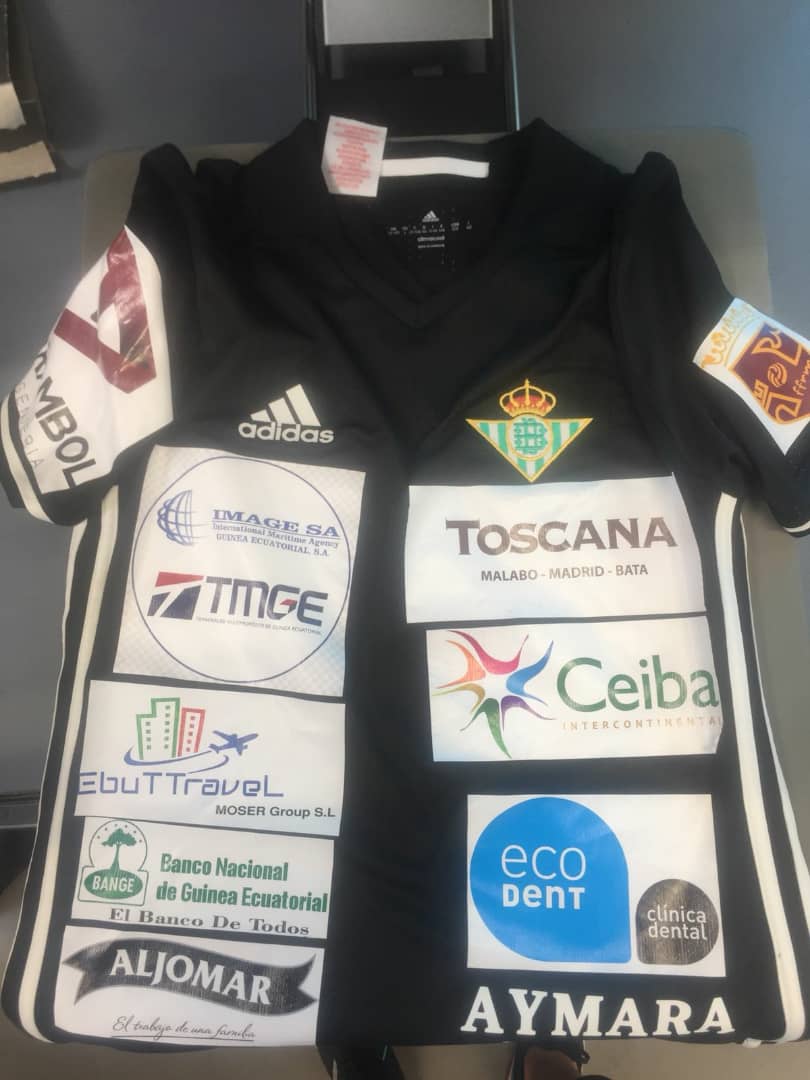 Apoyando a las futuras generaciones del fútbol nacional!