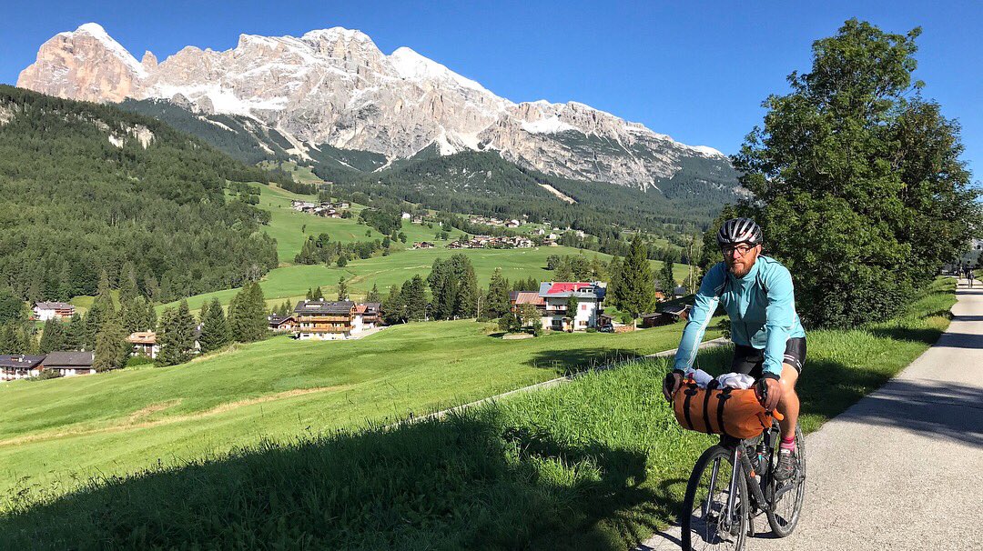 mtbcymru's tweet photo. Making our way south from #Cortina and the #Dolomites. Stunning 🇮🇹🚴🏻♂️🚴♀️☺️🍻
#cycle #cycling #alps #MünchenVenezia #ridemadison #bikepacking #adventure #explore #gravelride #alps #alpe #italy #gravel #getoutdoors https://t.co/RfXWvTXQ1I