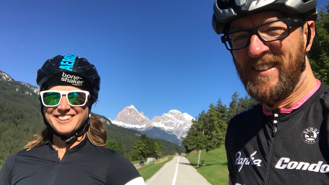 mtbcymru's tweet photo. Making our way south from #Cortina and the #Dolomites. Stunning 🇮🇹🚴🏻♂️🚴♀️☺️🍻
#cycle #cycling #alps #MünchenVenezia #ridemadison #bikepacking #adventure #explore #gravelride #alps #alpe #italy #gravel #getoutdoors https://t.co/RfXWvTXQ1I