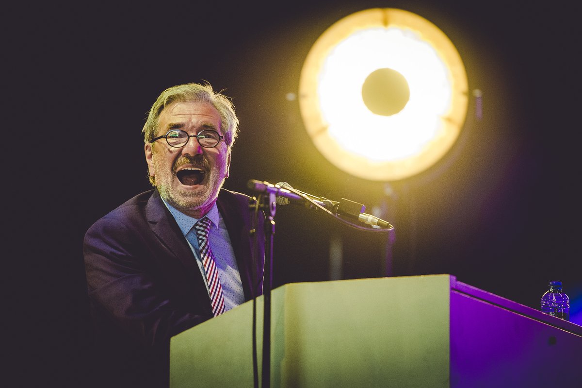 Un incroyable retour aux "affaires" à 77 ans!
ANDRÉ BRASSEUR
sam 16.02 - 20:00 - La Louvière
infos >>> bit.ly/2NjkSj3 #concert #musique #cestcentral