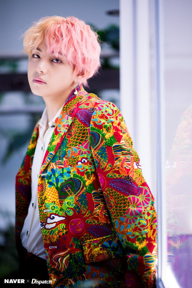 bts v red shirt
