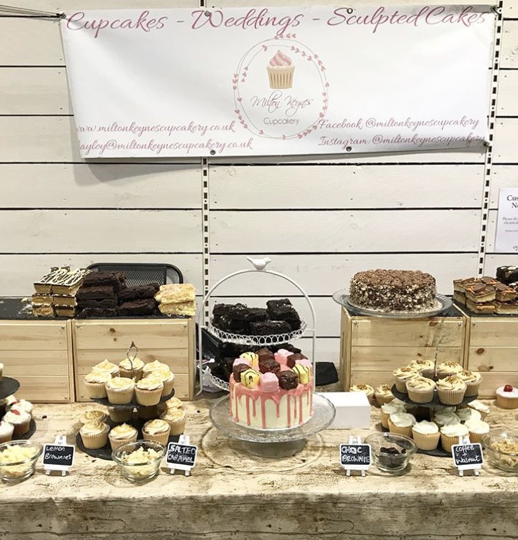 Crazy for cake? MK Cupcakery are at <a href="/frostsgardens/">Frosts Garden Centres</a> <a href="/FGFoodFestivals/">Frosts Foodie Festival</a> #FoodieFestival 🍰