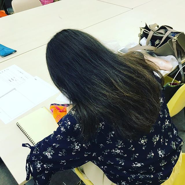 think_for_llc's tweet photo. #今日のthinkfor は、1年生からはじめるエントリシートセミナー実施中！早くから始めると就活が楽になるハズ！興味ある人はDMど���ぞ！
#セミナー #エントリーシート #名古屋 #N-base #大学生 https://t.co/Gu65wWfe4q https://t.co/89qXrBjVz5