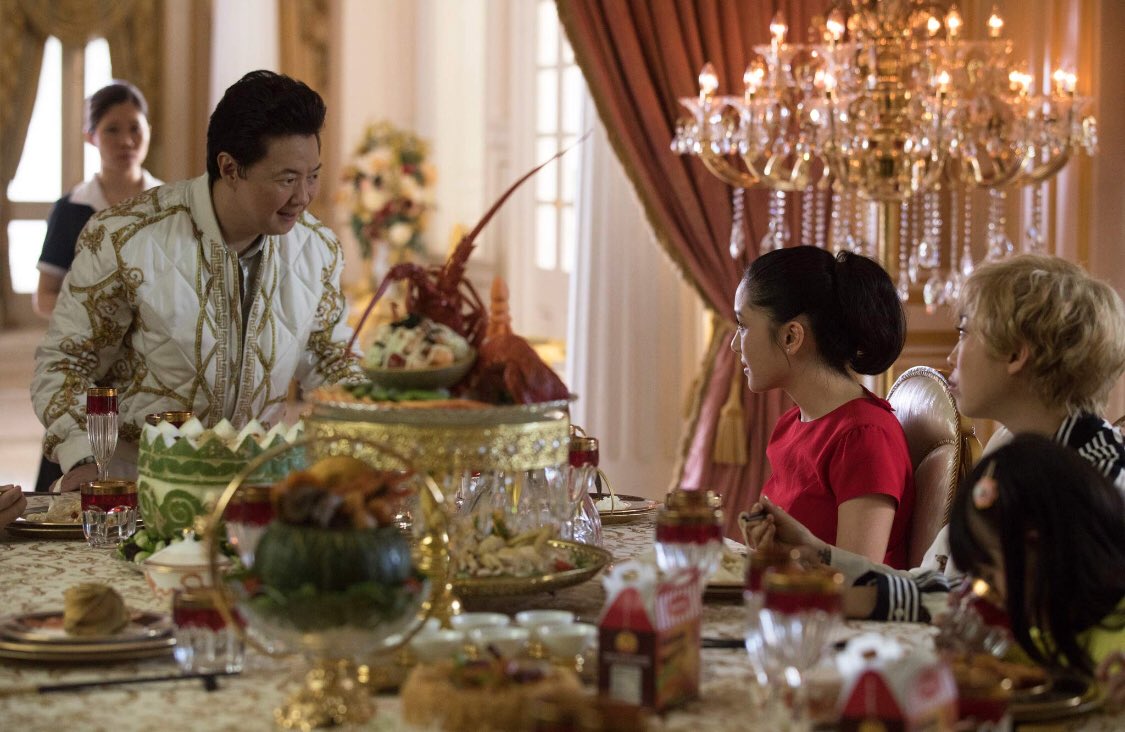 MovSto's tweet photo. Crazy Rich Asians (2018)

بروفيسورة تُقرر السفر لأول مرّة مع حبيبها إلى "سنغافورة" لحضور زفاف أعز أصدقاءه ولتلتقي أيضًا بعائلته، لتكتشف هُناك بأن عائلتة فاحِشة الثراء!

كوميدي رومانسي 10/7.7 https://t.co/GG2O8dN4BG