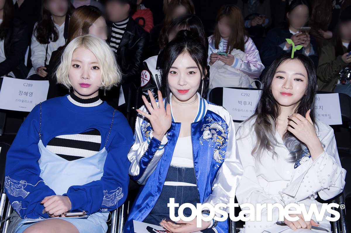 reikibum's tweet photo. happy #2000DaysWithLadiesCode !
i might not have been with you for all of those days but iβm so grateful for the journey weβve had together and i look forward to seeing where we go next!
thank you always for your hard work, i will always be here supporting you!
πππππ https://t.co/6aOW1ky3jg