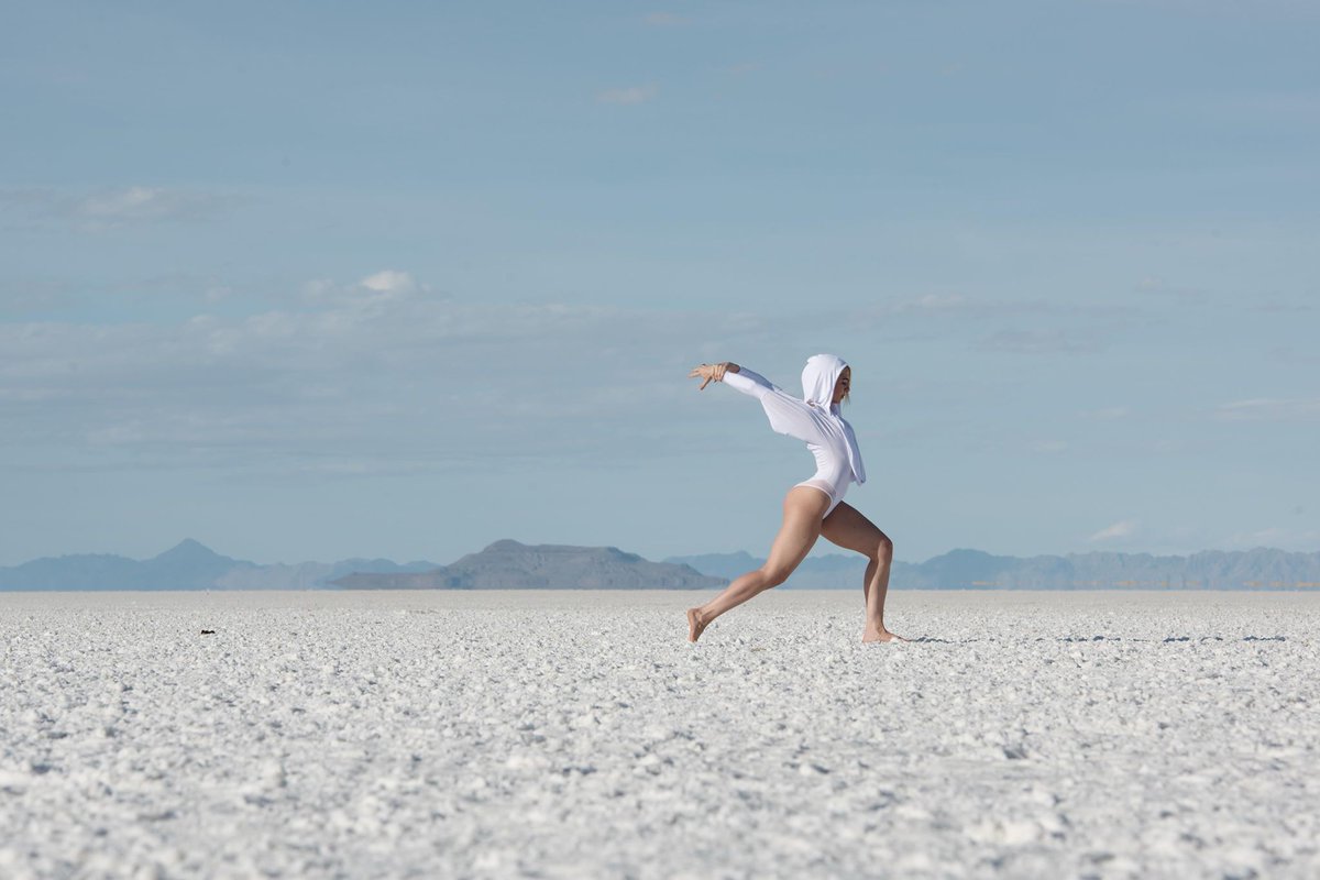 Dincwear_Dance's tweet image. Amazing photo of Adrienne Canterna @MamiNami3 star of the @BADBOYSofBALLET in our Dincwear White Kylie Bodysuit!!