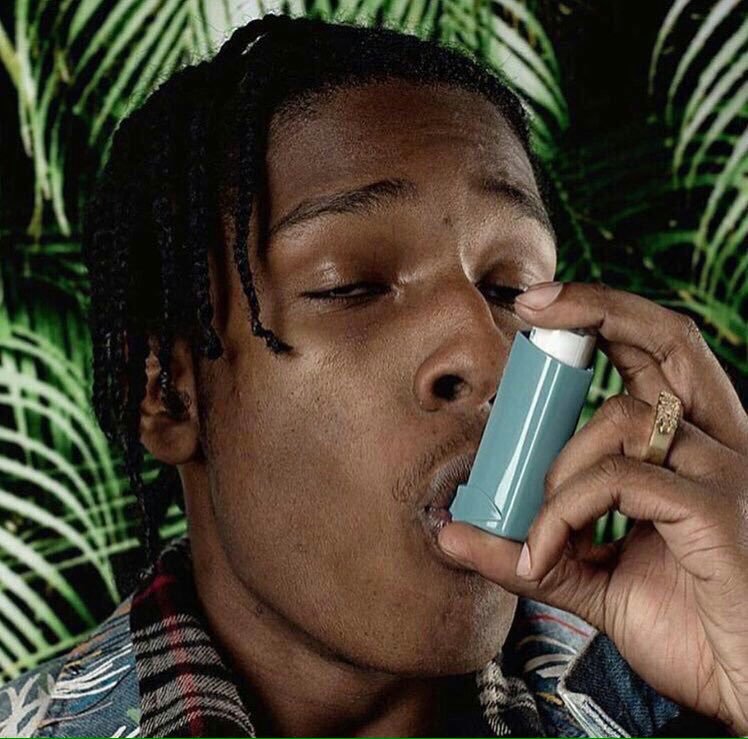 mpumi_novela's tweet image. Bitch niggas have an extra account with a girl&apos;s AVI. Don&apos;t @ me