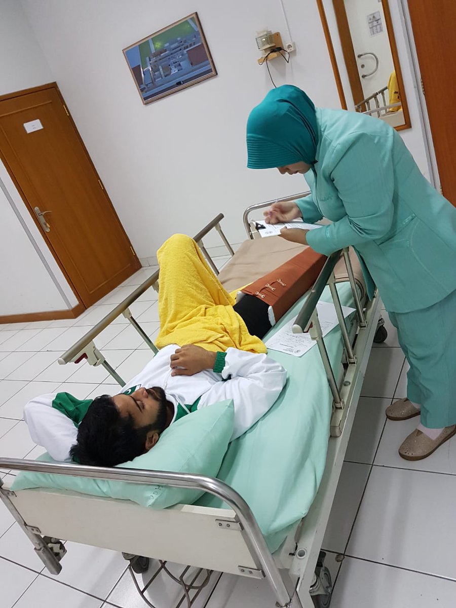 News99P's tweet photo. Pakistani Karate Player Saadi Abbas lost match from Jordan's player, won bronze medal 🥉 and got injured 🤕 in Asian Games.
#Pakistan #Karate #Player #SaadiAbbas #ThirdPosition #BronzeMedal #Injured #LostMatch #JordanWon #AsianGames #AsianGames2018 https://t.co/GCE2e1IasW
