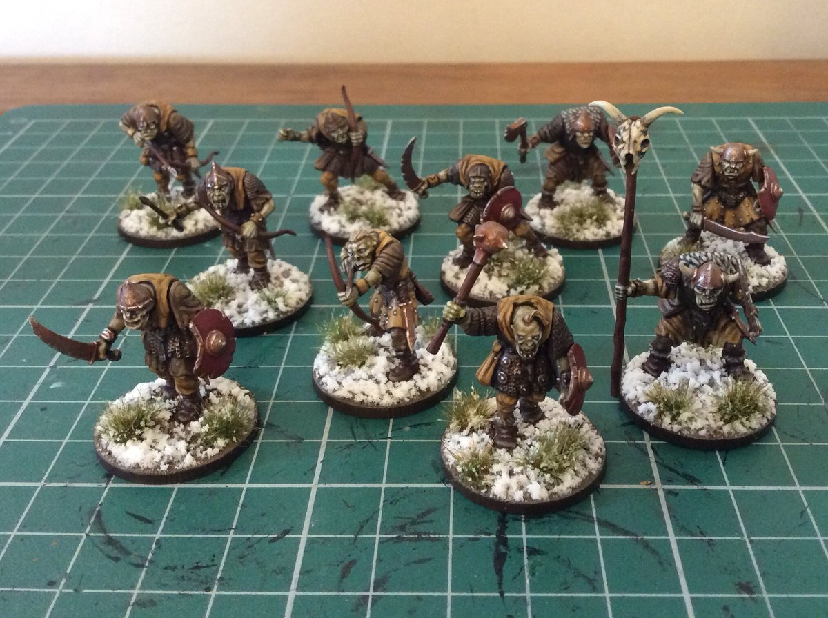 paintingminis's tweet photo. Got another five goblins finished (archers and banner) for #miniaturemonday My warband is ten strong now 😃 Enough to play #opencombat but still a few more to paint so I can play #dragonrampant with them! @Warp_Fire @Maelstrom_Matt @second_thunder https://t.co/gbv5NLjjdc