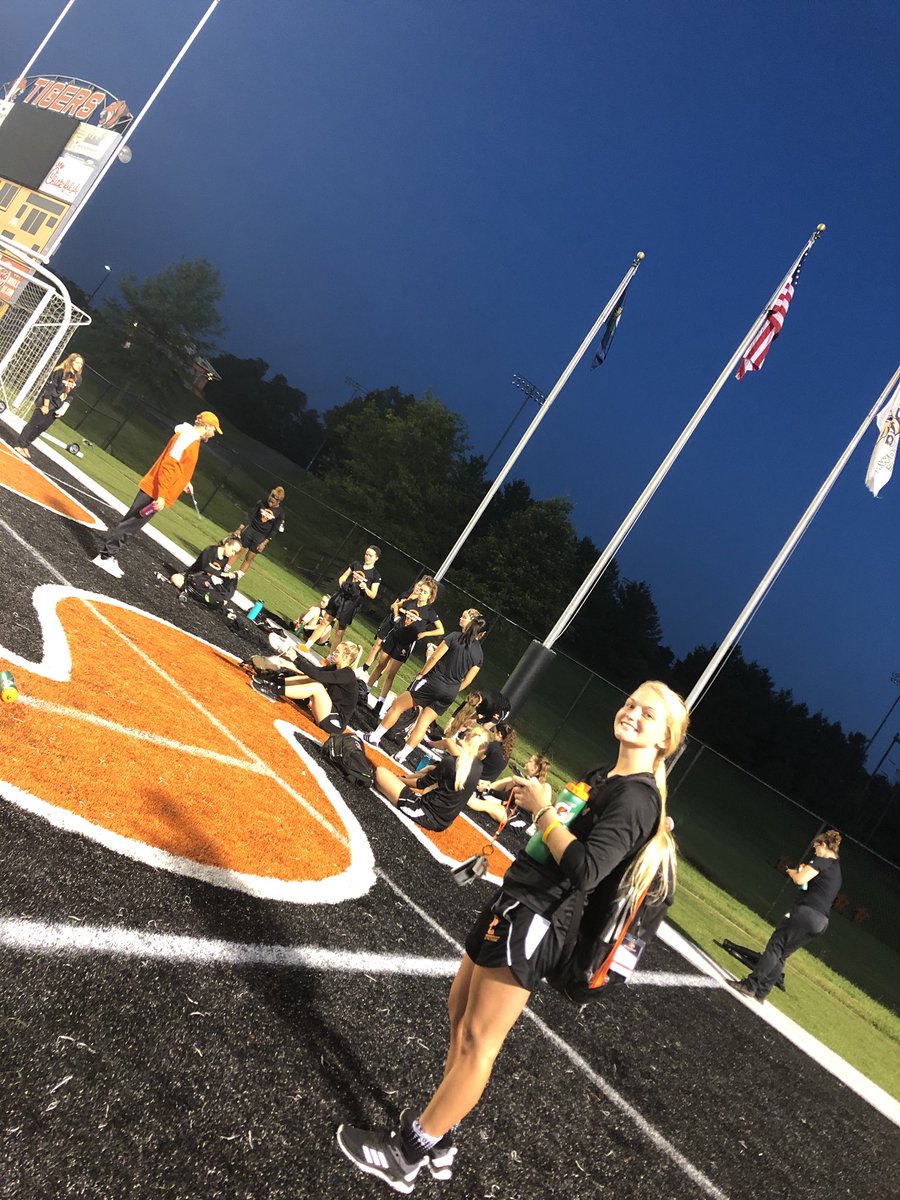 paigechappy's tweet photo. Super proud of the team!!! Passing the 300!!! Great start to season!!! 🔥💪🏼 #GClax https://t.co/rqPON9JrPi