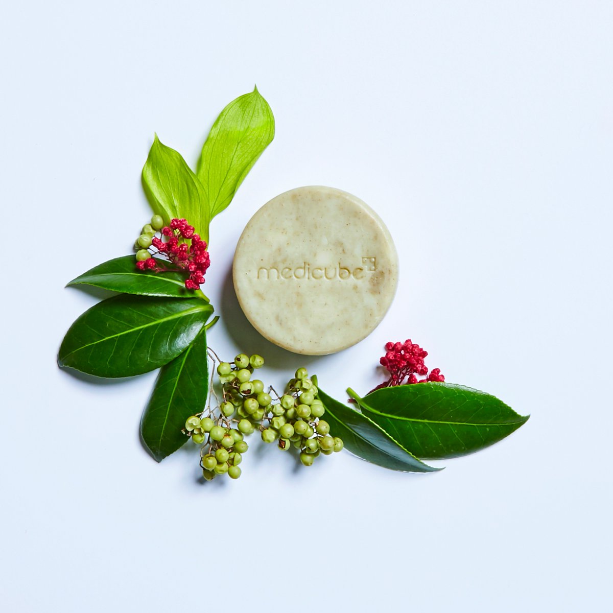 Medicube Japan On Twitter ぶつぶつ 気になる 体のニキビ レッドボディバー で綺麗に洗い流し お肌の油水分バランスを整えて 背中とデコルテの自信をup 今すぐチェック Https T Co Ycbuivfdyi ボディニキビ 背中ニキビ 胸ニキビ 低刺激 ボディ