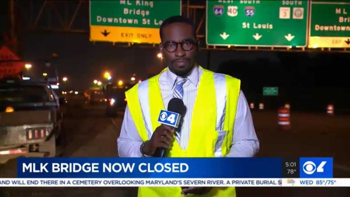 Justin_EAndrews's tweet photo. 🚧WATCH OUT 🚧
The #MLKBridge is closed for the next year! Put your patience in the passenger’s seat for the next 365 days because that’s how long you’ll need it. I asked @IDOT_Illinois why this work needed?
TEAM COVERAGE on the closure all morning on #N4TM @KMOV https://t.co/jgkNuO2B4y