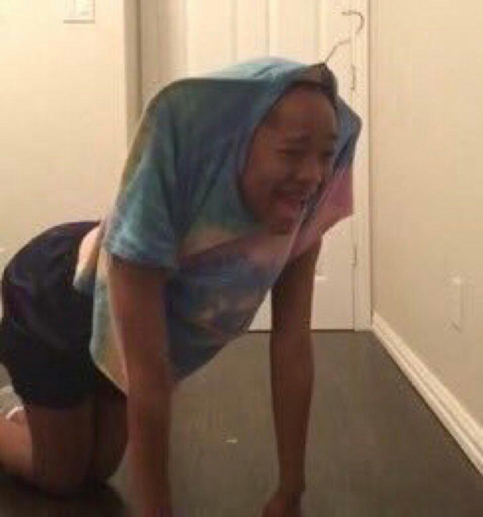 rosedprkjm's tweet photo. If this tweet get 230 RTs and 130 likes iM GONNA DO THE #IDOLCHALLENGE SKDJSKXJS AHHK https://t.co/c57C5mFwqW