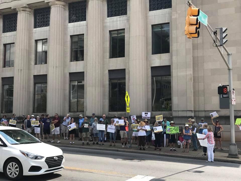 Some pictures from the Unite for Justice protest in #Nashville #uniteforjustice #uniteforjusticetn #tennessee #tennesseestatecapitol #hrcnashville #thestandmovement #unite #brettkavanaugh #nokavanaugh #roevwade #womensrights #lgbtrights #protectmueller #scotus #nominee @hrc_nash