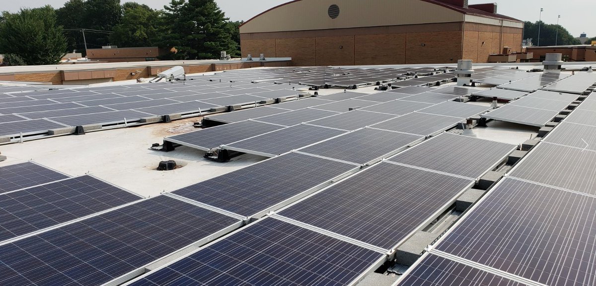 wwmtnews's tweet image. #CoolAtSchool Martin Public Schools is going green after a graduate turns a science project into a way to save big bucks.
wwmt.com/news/local/mar…