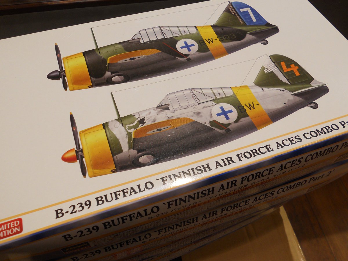 mokei_factory's tweet photo. 【模型ファクトリーの在庫紹介】ハセガワ 1/72 フィンランド空軍コンボです。ルーッカネン隊長の撃墜マークがビールラベルのシールという逸話にあやかって店内の一角にラーデンエリコイス(？)ビールのラベルを貼ってます。
＃模型ファクトリーの罪プラ https://t.co/qZkgUlKGfm