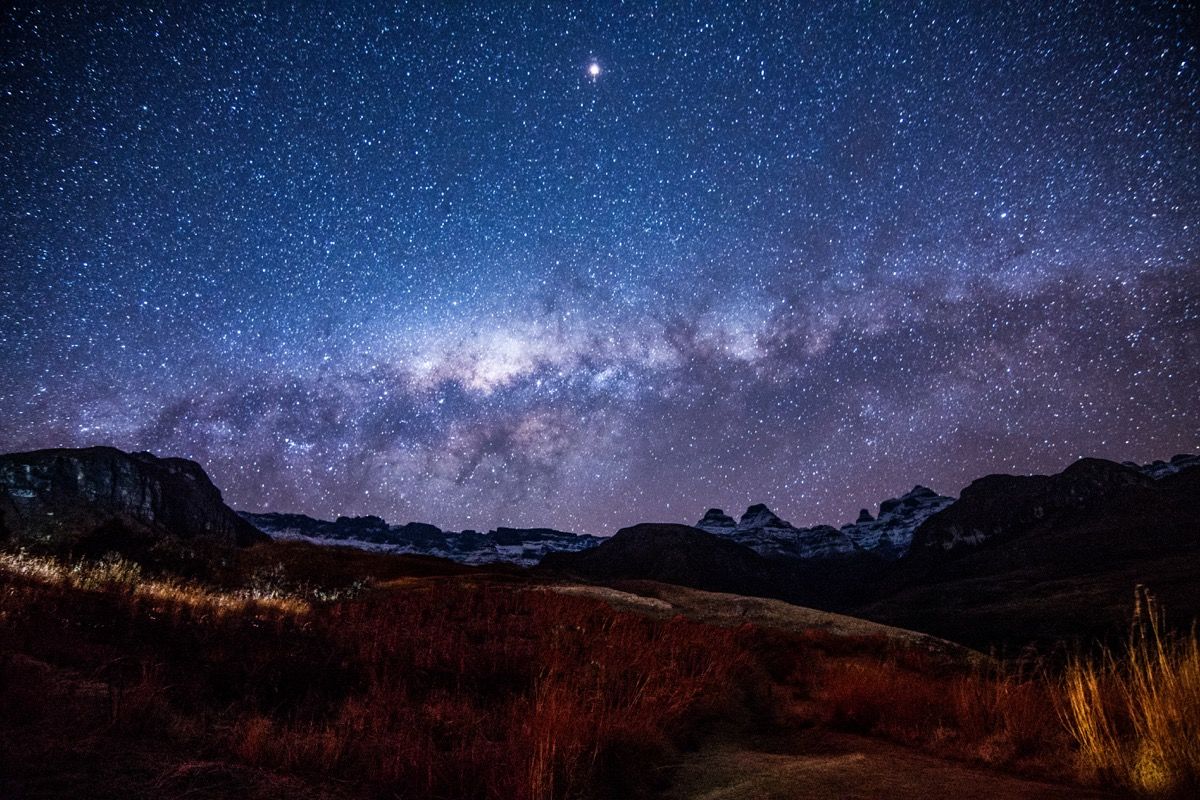 Incredibly beautiful pics taken by Michelle Petzer last Friday evening, after the snow fall #FindBeauty at Cathedral Peak Hotel