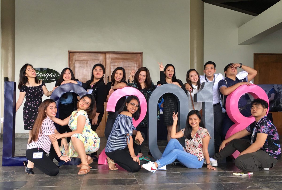 thefrncswbr's tweet photo. Leadership Congress 2018: Silong #YOUthCanDoIt Exceed. Expand. Explore.
#OSC #COMPASSUniv #TeamHumility https://t.co/8A4Ylg154p