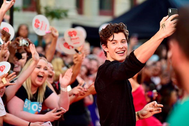 Shawn Mendes grabs four awards, delivers big surprises at MMVAs: bit.ly/2MCbURI https://t.co/TrJY5x9cwW