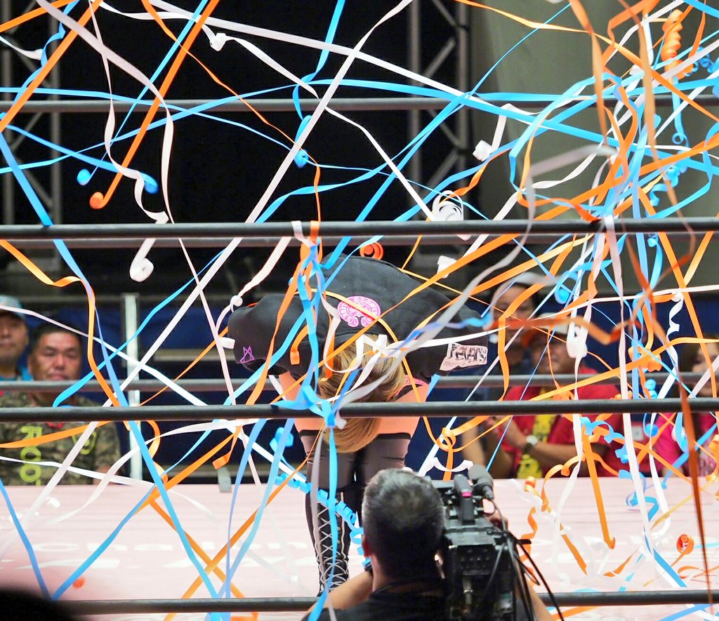 whatever_spicy's tweet photo. #tjpw ［8.25 後楽園］メインより。
#TPC5 覇者・“ドラマチックドリームファイター”優宇、入場。 https://t.co/rl9I9uwLX4