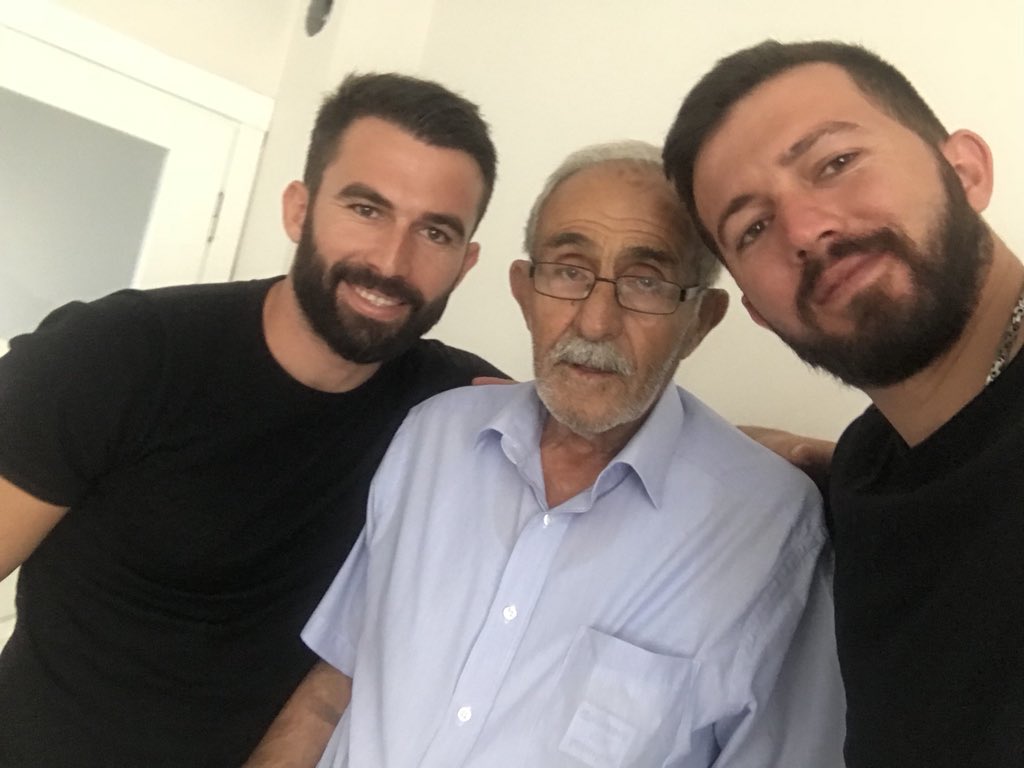 Değerli Büyüğümüz Halil Amcam