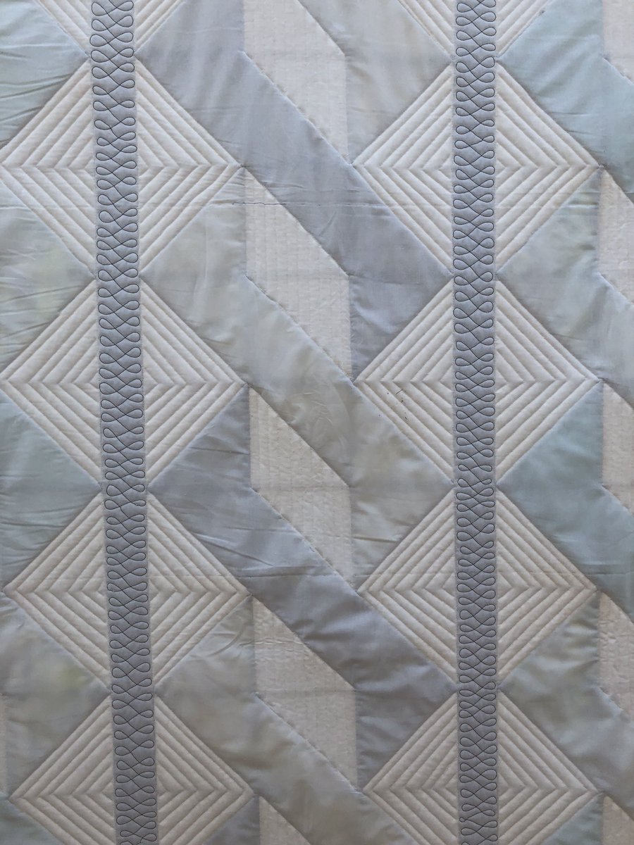 PeacefulHillQ's tweet image. This custom quilted Pole Twist Quilt will head to the @RichmondVAMC via the Dolley Madison Quilters Guild &amp;amp; Donna Mongeon Veterans Quilt Drive this December.
#thankaveteran #superiorthreads #customquilting