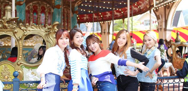 LC_EunSoBling's tweet photo. #2000DaysWithLadiesCode
κ°μμ μ리μμ μ΄μ¬ν νλνλ μΈ λ©€λ²μ
λ무 μ΄μκ³ λ무λ무 λ³΄κ³ μΆμ λ μ²μ¬λ€κΉμ§
λ²μ¨ 2000μΌμ΄λ€ μκ° μ§μ§ λΉ λ₯΄λ€
λ μΈμ λ ν¨κ»κ³ λ€μ―μΈκ±° μμ§?2000μΌκΉμ§ λ λΈλ¦¬λ ν¨κ»ν΄μ€μ λ무 κ³ λ§μ
μ¬λν΄ λ μ΄λμ€μ½λβ€ μ리μΈλ 리μΈμΈλ μλΉμΈλ μμ μ΄ μ£Όλ―Έ https://t.co/A7SNTx5w5w