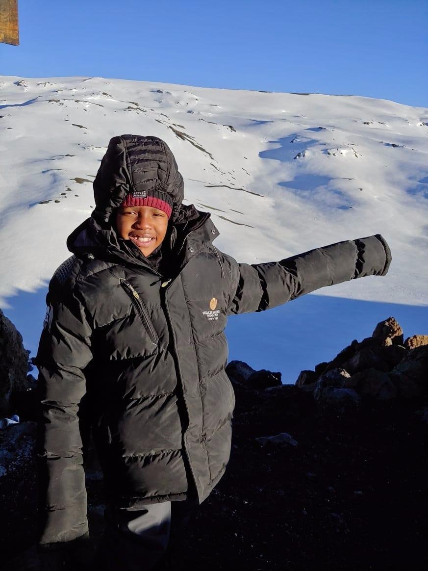ICYMI| At just 10 years old, Tshego Hatang managed to summit the highest peak in Africa, Mount Kilimanjaro, by <a href="/msindisifengu/">Msindisi Fengu</a> 
ow.ly/yyLv30lzcH6