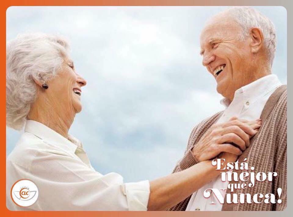 superclcok's tweet photo. #BuenLunes Hoy tenemos un 10% de descuento para los jubilados y pensionados 😀 ¡Los esperamos! #SuperCLC #EstáMejorQueNunca 👴🏻👵🏻 https://t.co/IobBUj1SOx