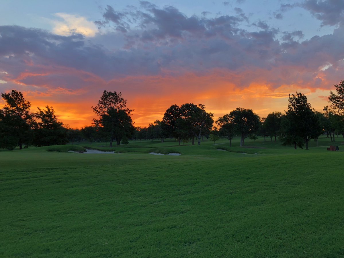 CRgreenside's tweet photo. Good morning! Great day to be on the course. #WCC #Superviews https://t.co/GXUmyyKaI3