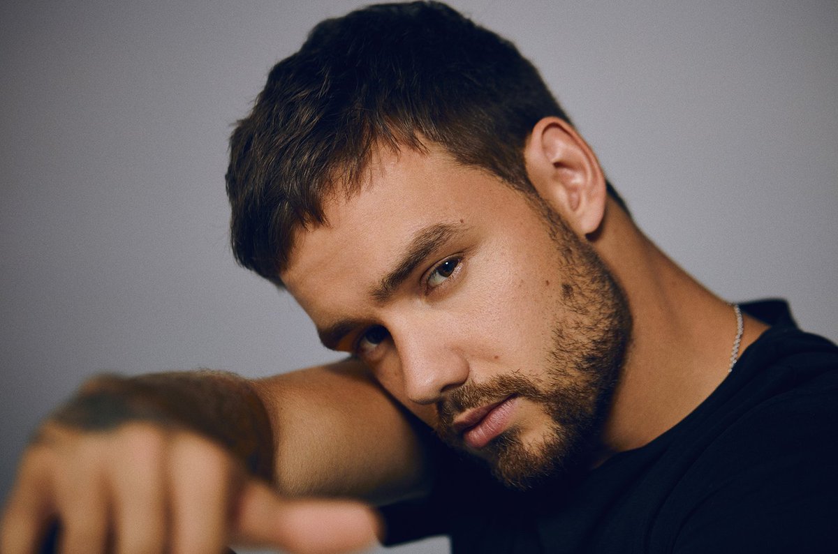 billboard's tweet image. Liam Payne released his debut solo EP "First Time" blbrd.cm/pOAqQO