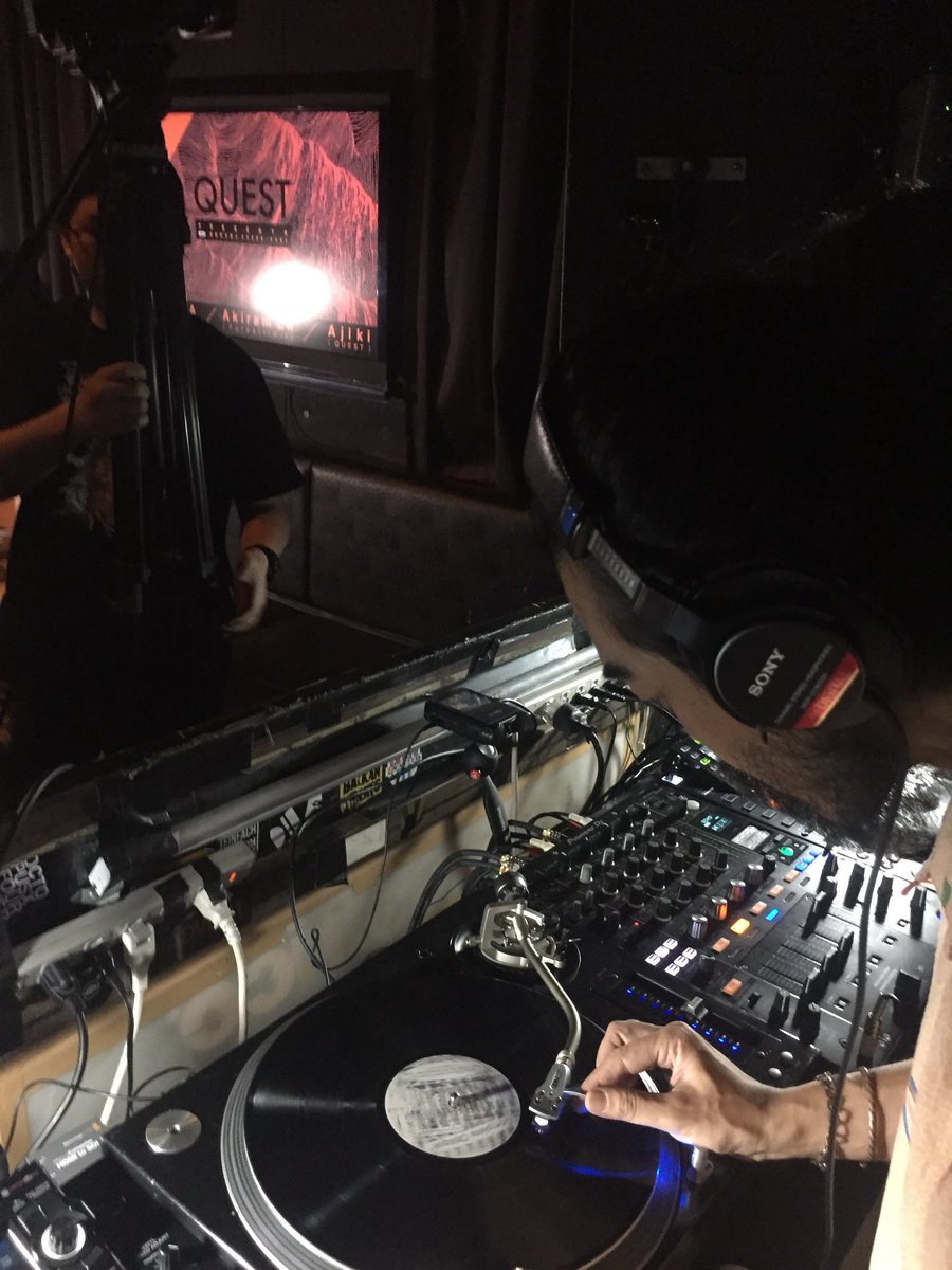 QuestAjiki's tweet image. 始まりますよ☺︎#DOMMNUE