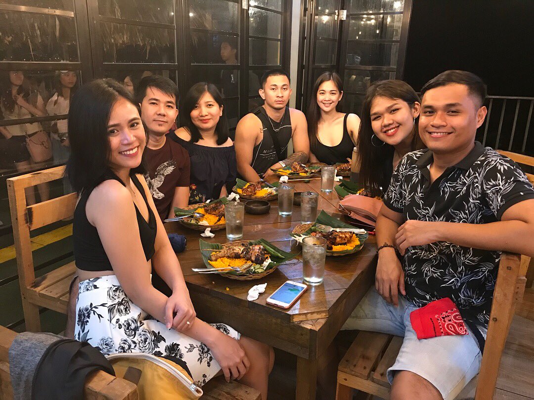 aejaymallari's tweet photo. ELYU Squad ❤️ 
Take me back please. 

📍San Juan Beach, La Union https://t.co/k7FMJxBFPf