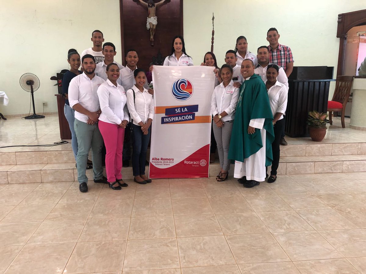 RTenares's tweet photo. El pasado domingo 26 de agosto, el club Rotacrt tenares fue partícipe de la acostumbrada misa  dominical. Por motivos de su séptimo aniversario.
Ayúdense unos a otros a llevar sus cargas, y así cumplirán la ley de Cristo.
Gálatas 6:2 https://t.co/7bYACKCsci