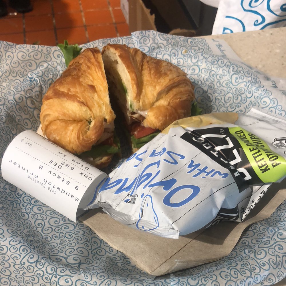 nanscpa's tweet photo. Last unpacked lunch for awhile. @CafeCarolina1 @getStealz https://t.co/5iQnE0l5Ov