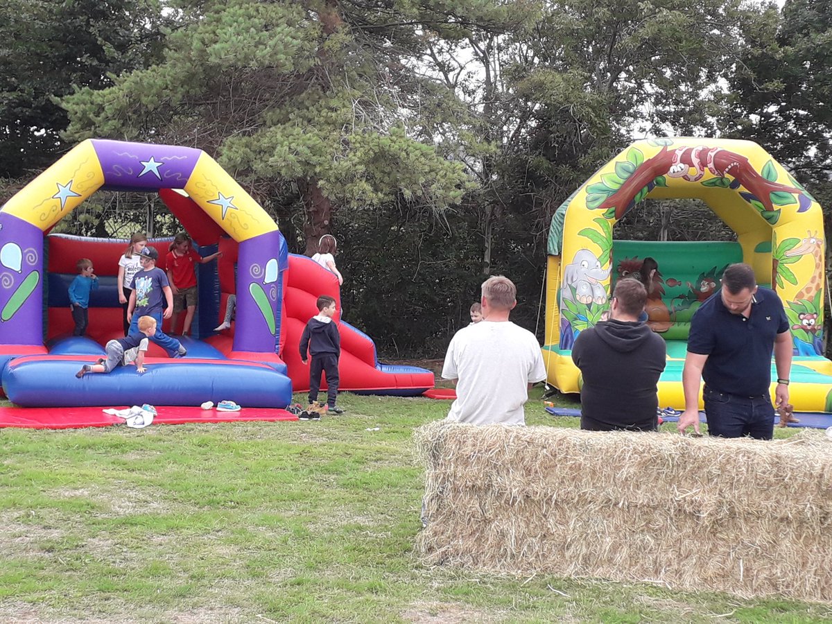Great to meet local families at the Flowerdown Park Summer Fair today. I was made to feel very welcome and there is lots of interest in the school. Get in touch to arrange a visit! Still time to apply for places #Parklands #Locking #EducateTogether #Flowerdown