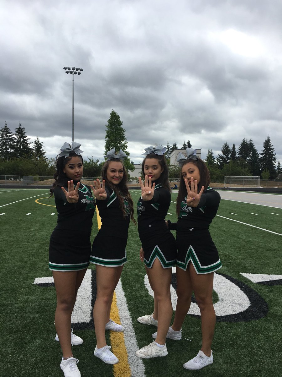KDubCheer's tweet photo. 4 more days until football season!! Who’s excited?! 💚🏈🖤 #BeAConk #DynastyContinues https://t.co/9ETzA9AcSg