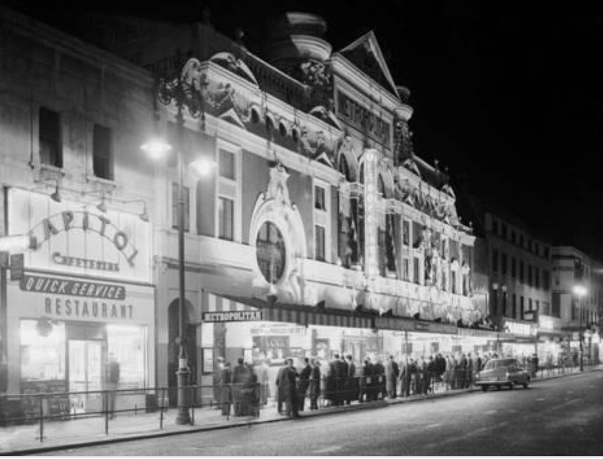 FamilyTreeNat's tweet image. My great grandfather’s sister worked here- The Metropolitan, a music hall on the Edgware Road. What a lovely building #paddington #genealogy