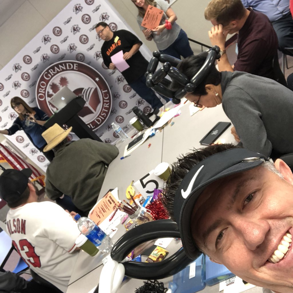 MRA_DHS's tweet photo. @MoRivAcademy I love working with the best teachers in the game! #MRA4ever https://t.co/oHK8wkPvYv